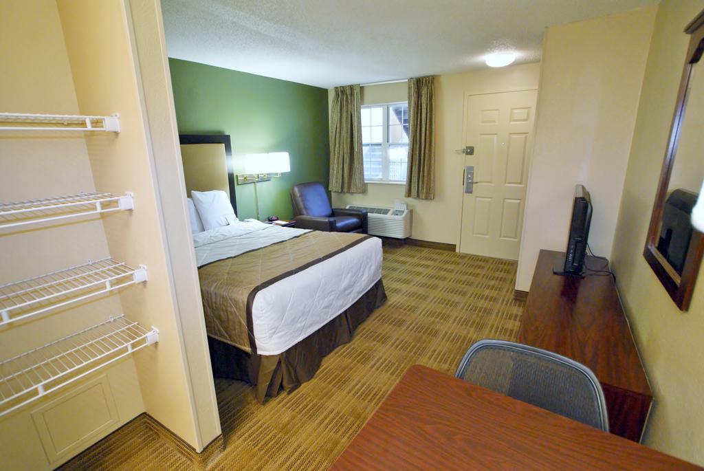 Extended Stay America Suites - St Louis - Westport - E Lackland Rd Maryland Heights Exterior foto